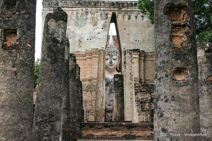 Le Temple de l'arbre de la Bodhi, Sukhothai, Wat Sri Chum - Thaïlande
