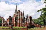 Les colonnes du grand sanctuaire, Wat Phra Sri Samphet, Ayutthaya, Thaïlande.