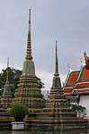 Le Chedi Rai derrière le Phra Rabieng, Wat Pho (Wat Phra Chettuphon), Bangkok, Thaïlande.