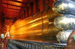 Bangkok, Wat Pho, Bouddha allongé, de 46 mètres de longueur et 15 mètres de hauteur, Thaïlande.