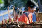 Encens, Chiang Mai Temple, Thaïlande.