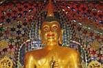 Bouddha doré souriant, Wat Doi Suthep, Chiang Mai, Thaïlande.
