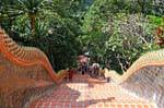 La montée des marches, Wat Doi Suthep, Chiang Mai, Thaïlande.