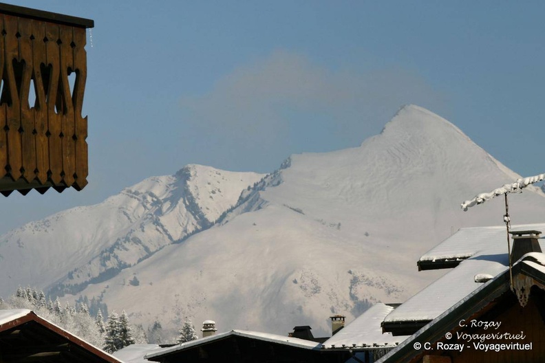 Vue sur la pointe de Nantaux depuis Les Gets Avoriaz