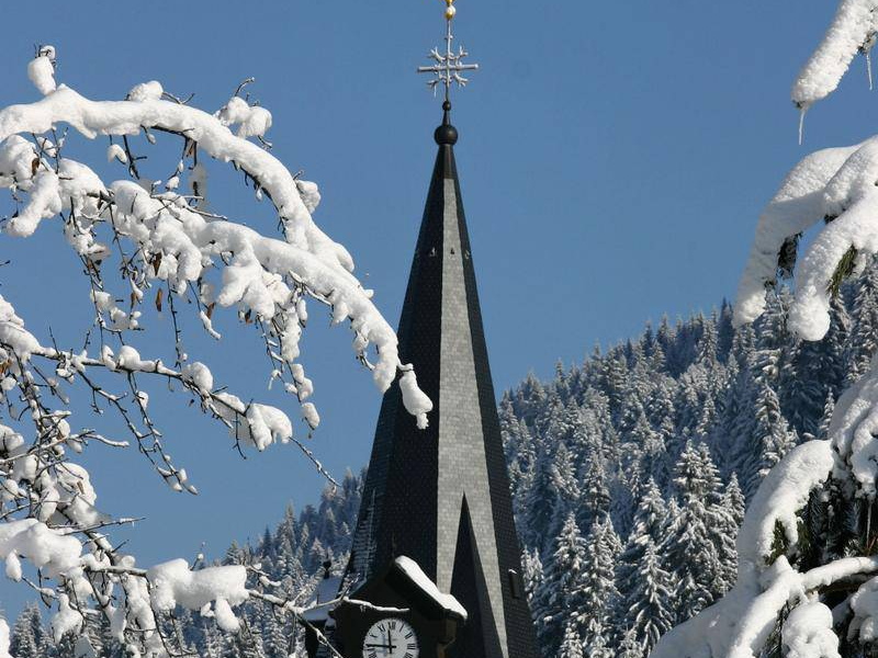 Les Gets clocher de l'église de la Nativité