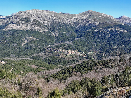 Sur la D70 Point de vue sur Marignana 474