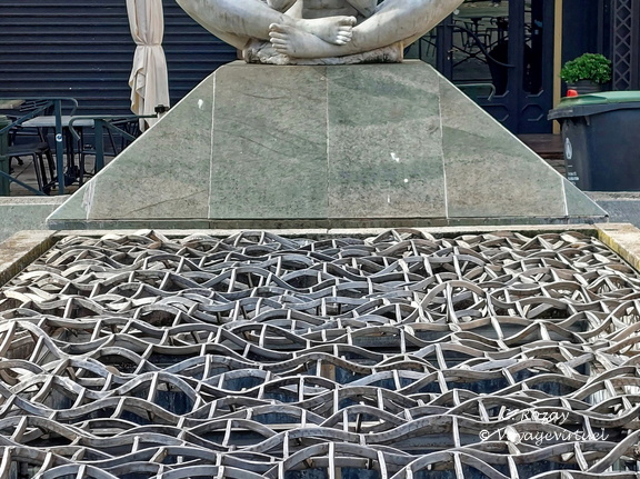 Bastia Place du Marche 035