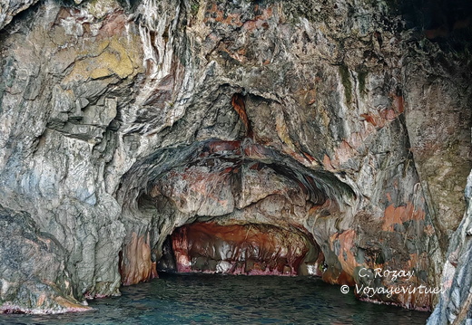 Calanques de Piana Grotte des Amoureux 316