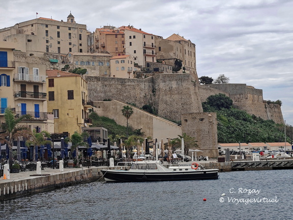 Calvi Port et citadelle 244