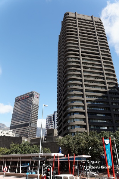 Absa centre et immeuble vus depuis Hans Strijdom avenue, Cape Town City centre. Cape Town Le Cap