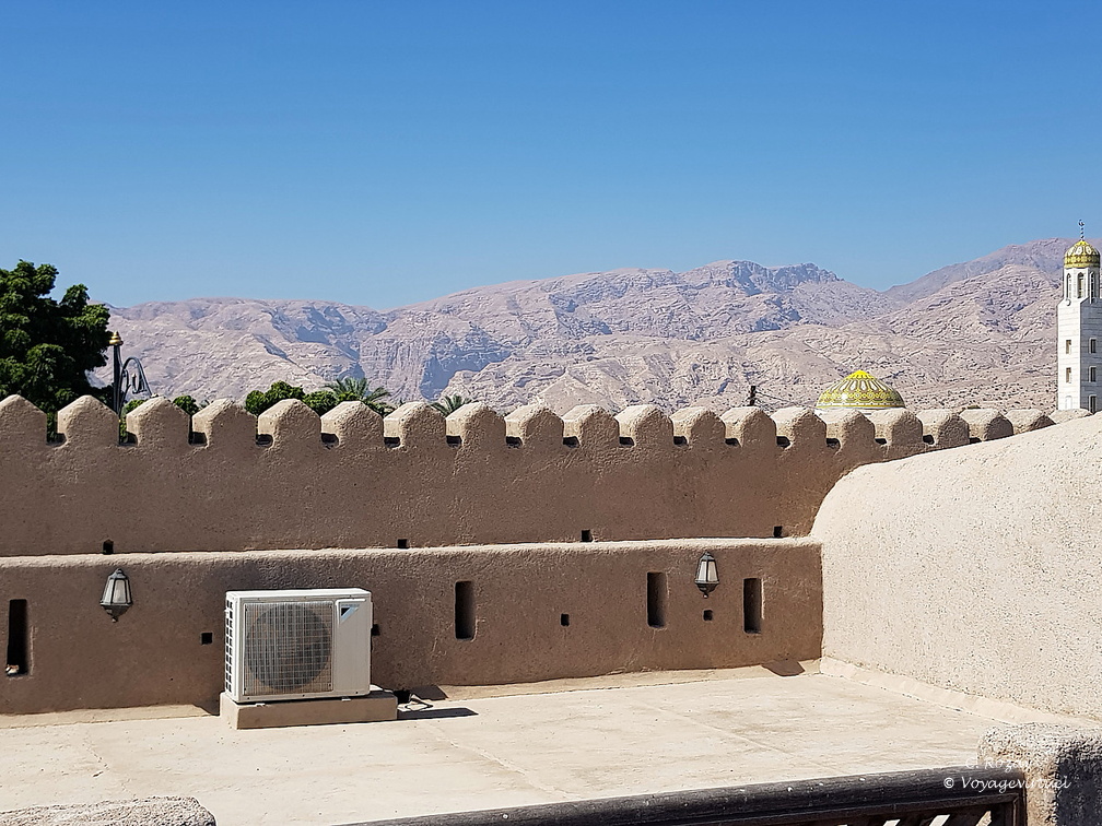 Oman 2018 11 15 11 40 quriyat fort