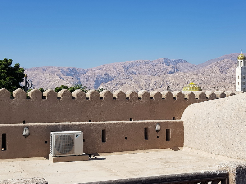 Oman 2018 11 15 11 40 quriyat fort