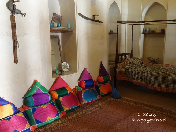 Oman 2018 11 15 12 29 quriyat fort