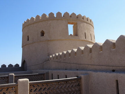 Oman 2018 11 15 12 36 quriyat fort