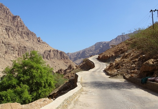 Oman 2018 11 14 11 37 wadi tiwi