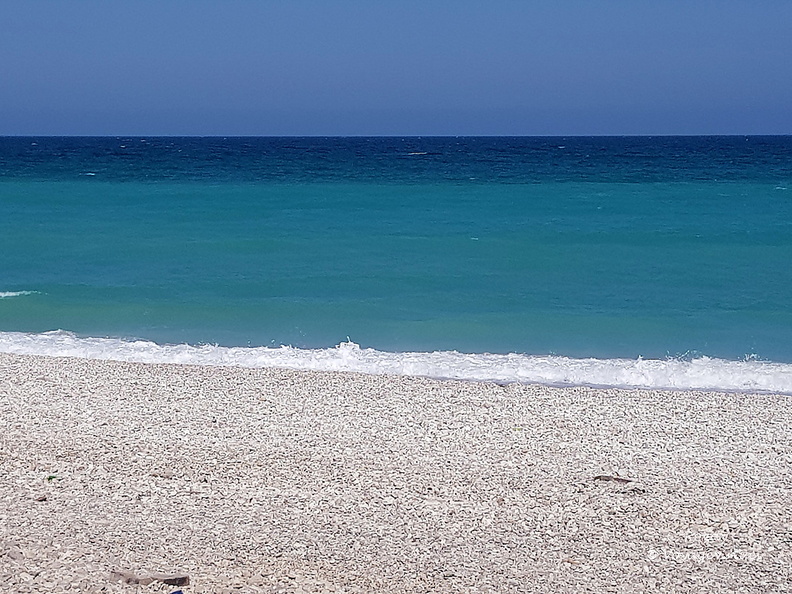 Oman 2018 11 14 13 02 tiwi beach