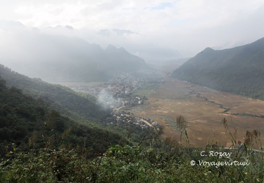 entre mai chau et cuc phuong VNM 11 11 17 2