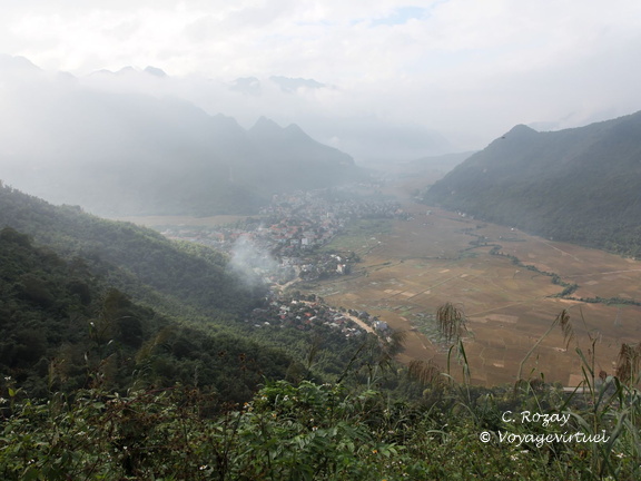 entre mai chau et cuc phuong VNM 11 11 17 2