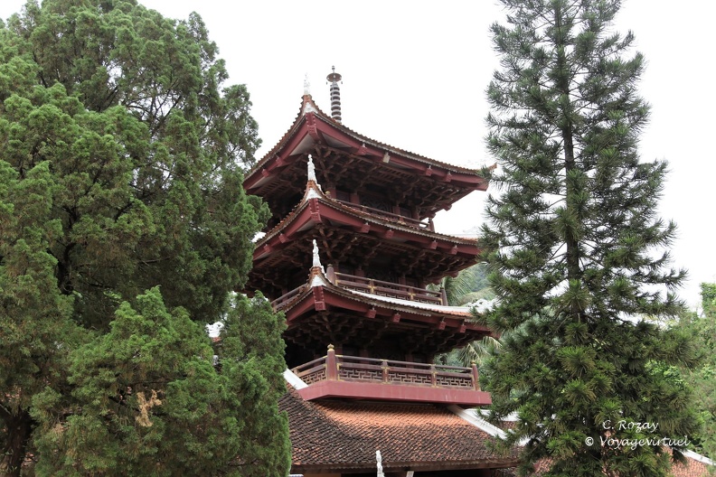 Duc Khe Vietnam, Temple Thien Tru Duc Khe VNM 7 11 17 6
