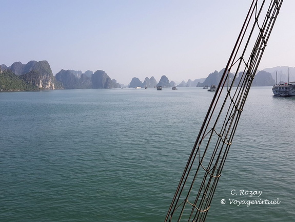 baie de Halong Vietnam 13 11 17 3