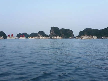 baie de Halong Vietnam 13 11 17 34