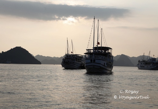 baie de Halong Vietnam 13 11 17 35