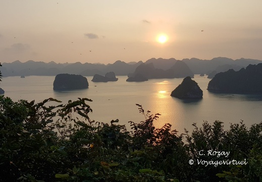 baie de Halong Vietnam 13 11 17 57