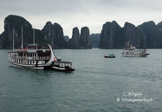 baie de Halong Vietnam 15 11 17 34