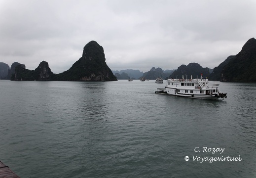 baie de Halong Vietnam 15 11 17 36