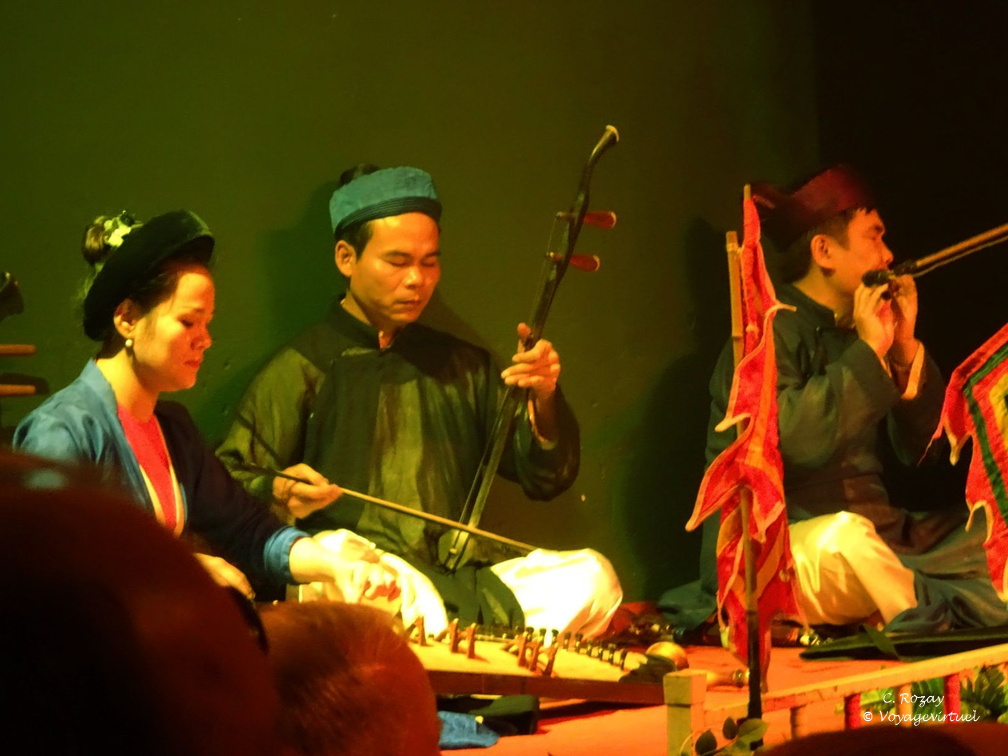 Hanoi marionnettes sur l eau VNM 6 11 17 2