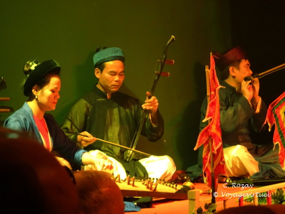 Hanoi marionnettes sur l eau VNM 6 11 17 2