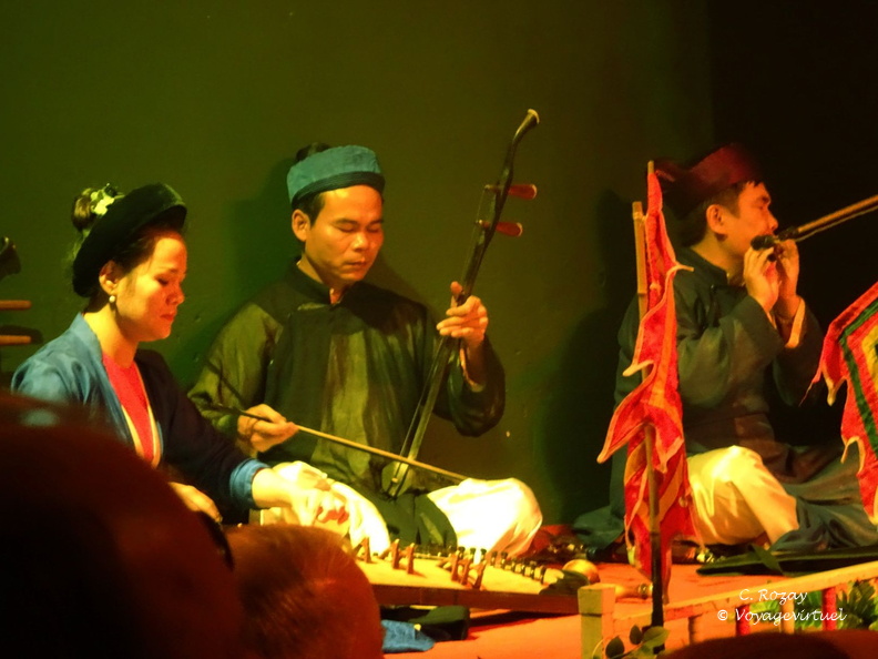 Hanoi marionnettes sur l eau VNM 6 11 17 2