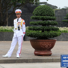 Hanoi mausolee Ho Chi Minh VNM 6 11 17 11