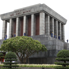 Hanoi mausolee Ho Chi Minh VNM 6 11 17 15