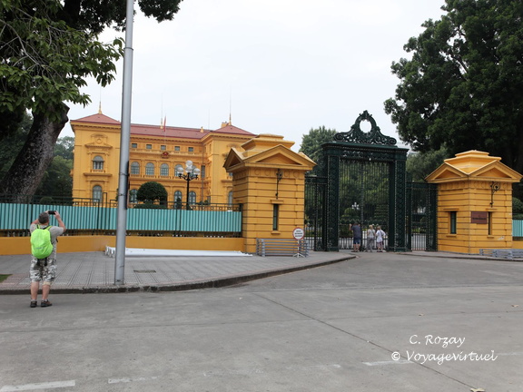 Hanoi palais presidentiel VNM 6 11 17