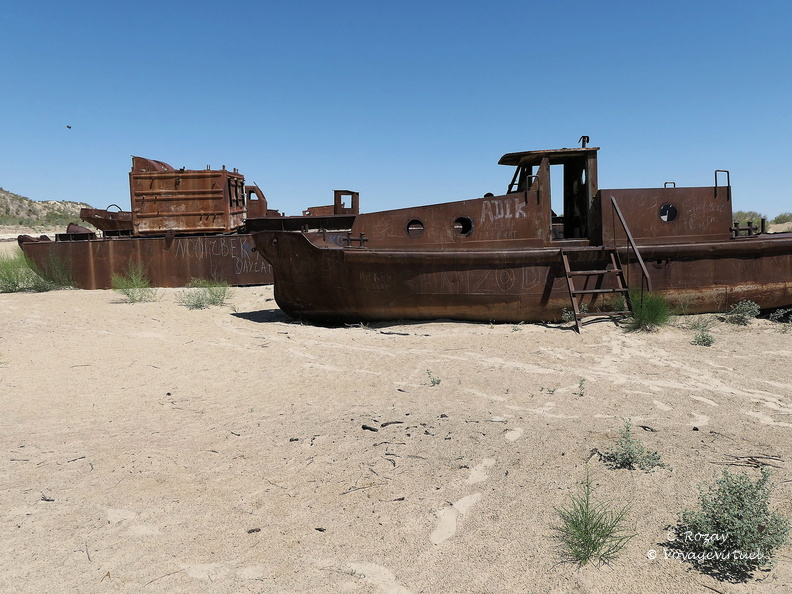 Muynaq Aral sea memorial 25