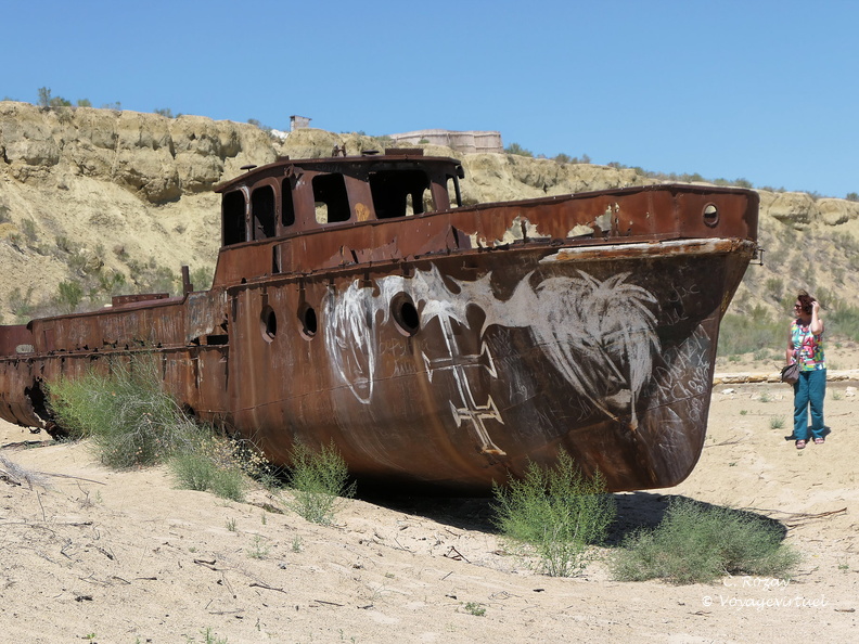 Muynaq Aral sea memorial 30