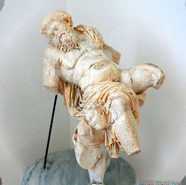 Statue démembrée de l'époque romaine, Carthage Byrsa, Musée National - Tunisie