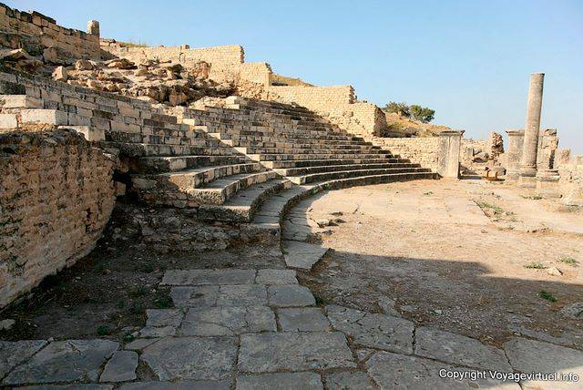 Dougga, l'auditorium ou théâtre culturel - Tunisie