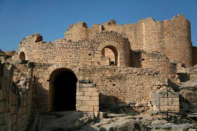 Dougga, les thermes Liciniens en gros plan - Tunisie