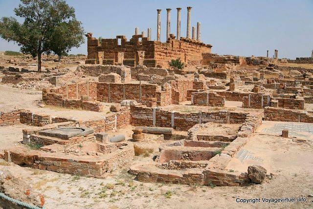 Thuburbo Majus, Capitole, vue sur l'ensemble - Tunisie