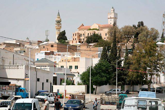 Thuburbo Majus, Zaghouan, minaret et tour - Tunisie