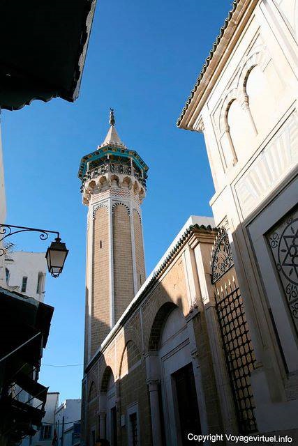 Vue sur la Mosquée Youssef Dey, Tunis - Tunisie