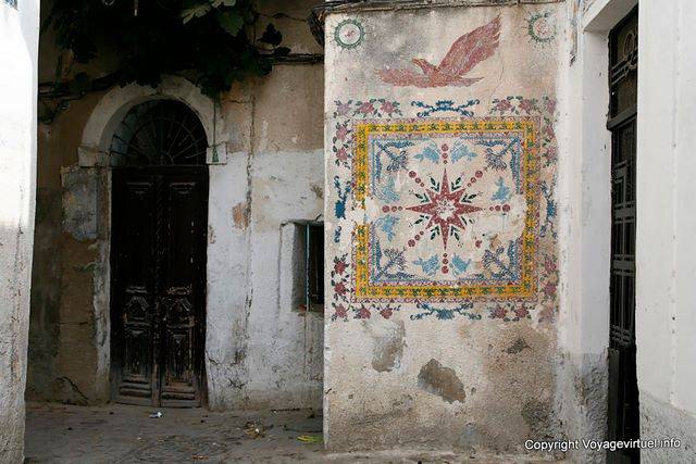 Tunis, médina, peinture murale - Tunisie