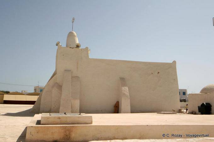 La mosquée Oum El Turkia El May, Djerba - Tunisie