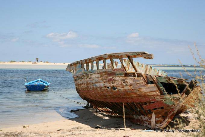 Epave vers la plage de la Seguia, Djerba - Tunisie