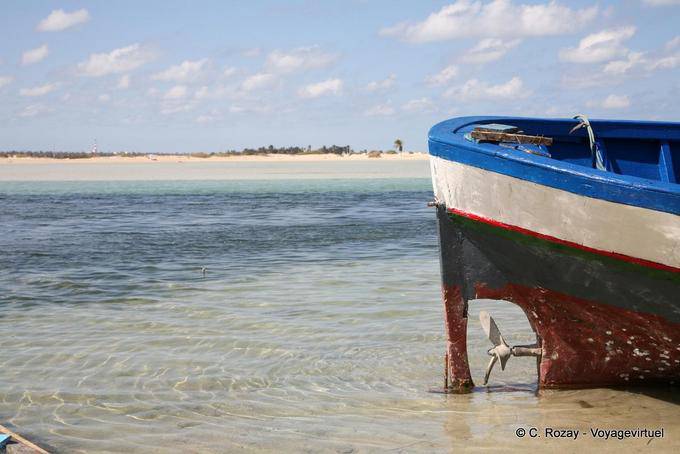 Hélice de bateau, plage de la Seguia, Djerba - Tunisie