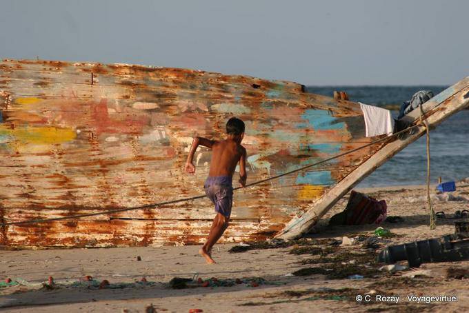Course sur la plage de la Seguia, Djerba - Tunisie