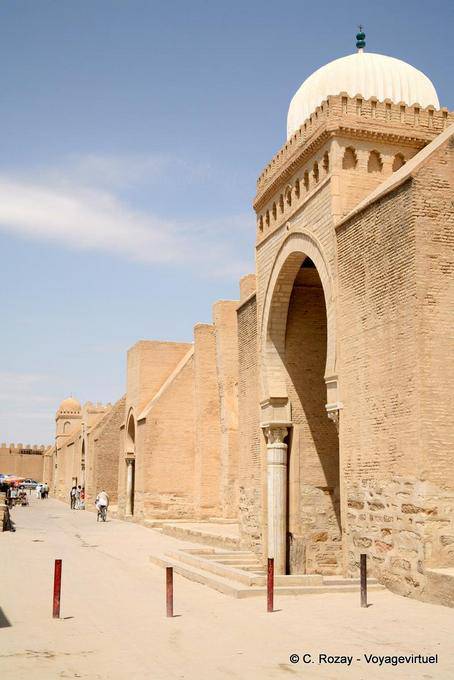 Rue Ibrahim El Aghlab, Kairouan - Tunisie
