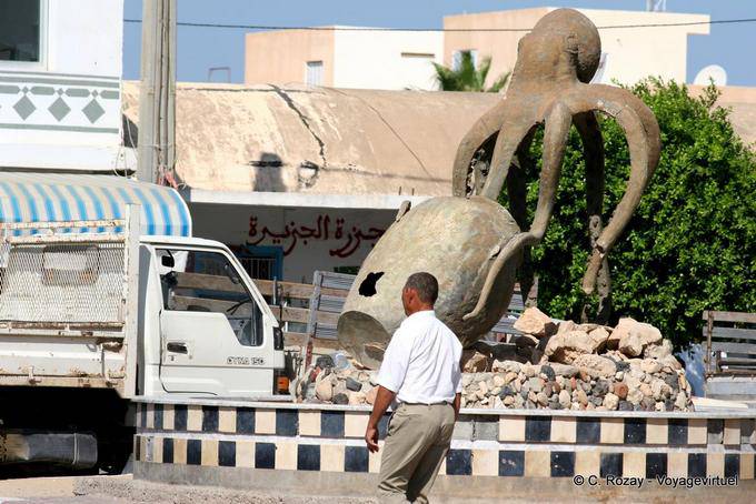 Statue du poulpe, Remla, Kerkennah - Tunisie